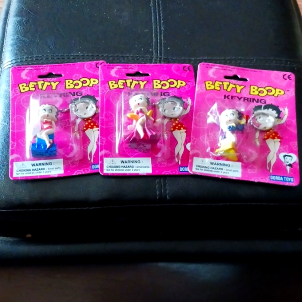 Betty Boop Marilyn pose keychain